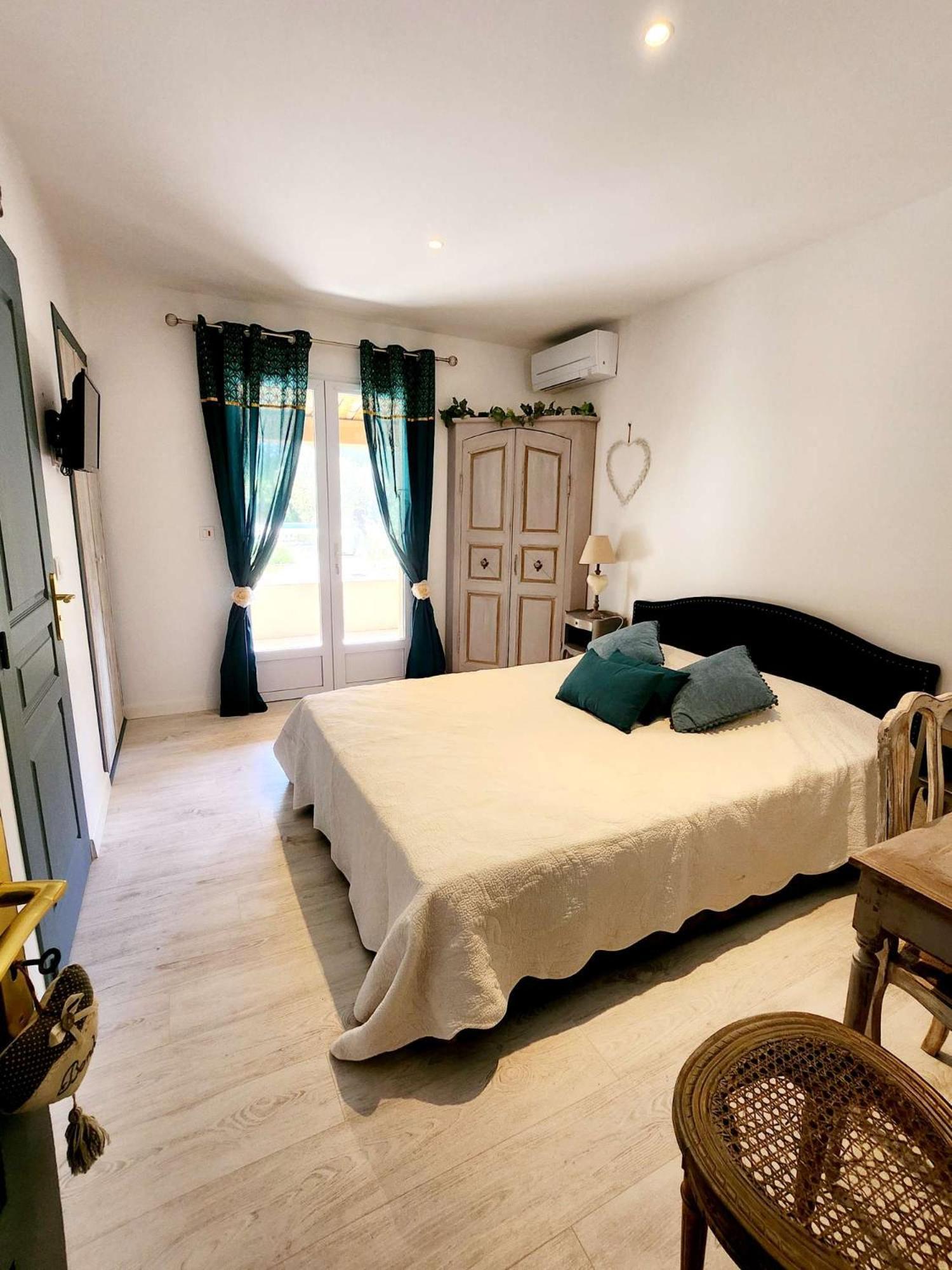 Le Clos Renaissance Oppède Exterior foto